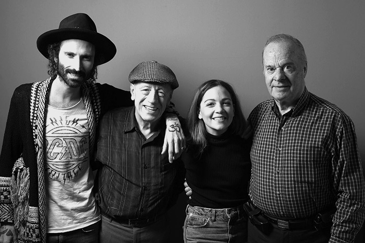 FIL Natalia Lafourcade y Leiva